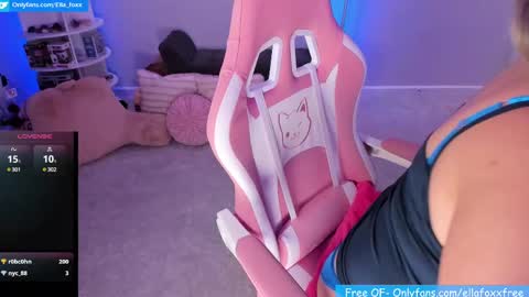 ella_foxx online show from 03/05/25, 02:36