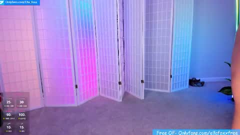 Snapshot of ella_foxx chatting on 07/28/26, 03:35 ella_foxx online show from 07/28/26, 03:35