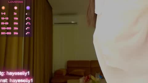 Snapshot of ella_hayes chatting on 01/06/26, 10:01 Ella NEXT STREAM 1TH DECEMBER 1200 - 0800 AM AT MOSCOW TIME online show from 01/06/26, 10:01