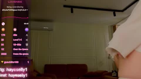 Snapshot of ella_hayes chatting on 02/09/26, 10:03 Ella NEXT STREAM 1TH DECEMBER 1200 - 0800 AM AT MOSCOW TIME online show from 02/09/26, 10:03