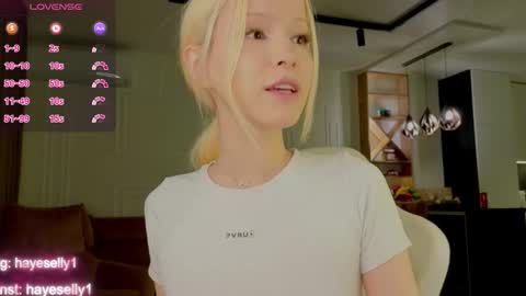 Snapshot of ella_hayes chatting on 03/19/26, 10:14 Ella NEXT STREAM 1TH DECEMBER 1200 - 0800 AM AT MOSCOW TIME online show from 03/19/26, 10:14