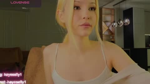 Snapshot of ella_hayes chatting on 04/20/26, 12:46 Ella NEXT STREAM 1TH DECEMBER 1200 - 0800 AM AT MOSCOW TIME online show from 04/20/26, 12:46