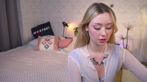 Ella      NEXT STREAM 21 november online show from 12/19/24, 02:35