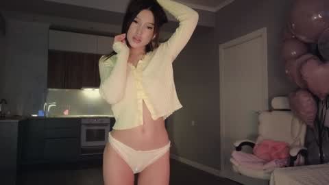 Lee online show from 03/10/26, 03:44