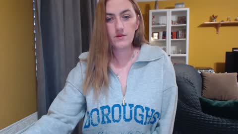 Snapshot of ella_max_live chatting on 01/17/25, 06:47 Ella  Max online show from 01/17/25, 06:47