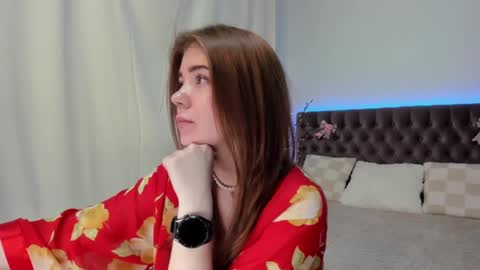 Snapshot of ella_mayers chatting on 02/04/25, 03:33 Ella Mayers online show from 02/04/25, 03:33