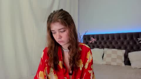 Snapshot of ella_mayers chatting on 02/15/25, 04:36 Ella Mayers online show from 02/15/25, 04:36