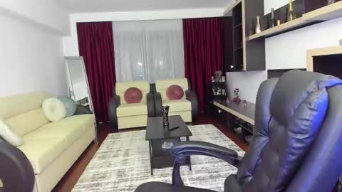 Snapshot of ella_sweety0 chatting on 02/14/26, 11:45 Ella online show from 02/14/26, 11:45