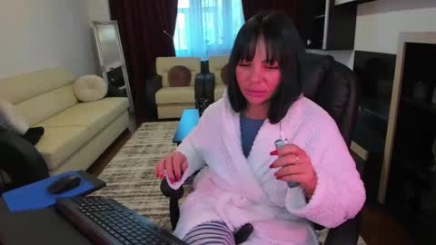 Snapshot of ella_sweety0 chatting on 03/12/26, 07:36 Ella online show from 03/12/26, 07:36