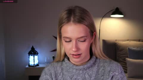 Ella online show from 12/01/24, 09:04