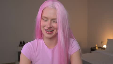 Snapshot of ella_twinkle chatting on 04/09/26, 06:46 Ella online show from 04/09/26, 06:46