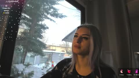 ella_vee online show from 02/20/26, 06:59