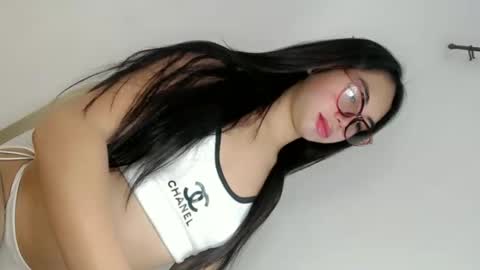 Snapshot of ella_walkerxxx chatting on 05/07/26, 11:32 ella_walkerxxx online show from 05/07/26, 11:32