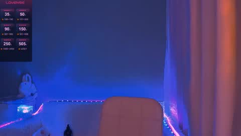 Snapshot of ellaamber chatting on 03/04/26, 01:33 ellaamber online show from 03/04/26, 01:33