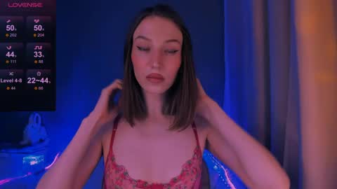 Snapshot of ellaamber chatting on 03/26/26, 04:18 ellaamber online show from 03/26/26, 04:18