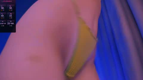Snapshot of ellaamber chatting on 07/01/26, 04:58 ellaamber online show from 07/01/26, 04:58