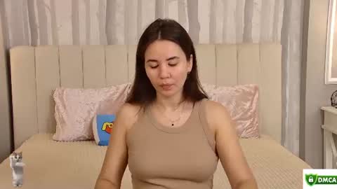 Snapshot of ellaander chatting on 07/14/26, 04:17 Ella online show from 07/14/26, 04:17