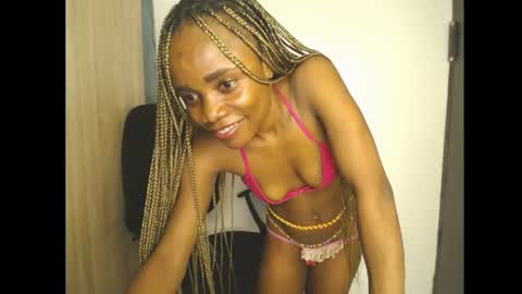 Snapshot of ellababy8 chatting on 05/14/26, 05:36 ella online show from 05/14/26, 05:36