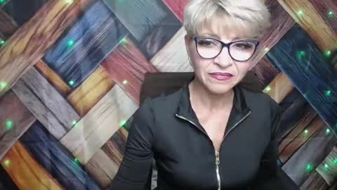 EllaBonito online show from 10/16/25, 06:03