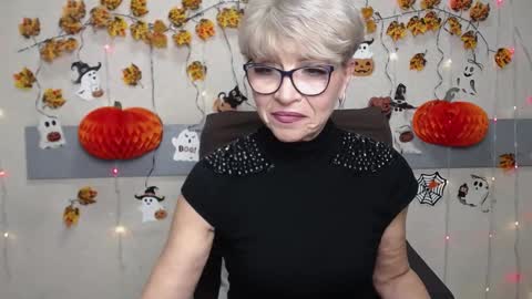 EllaBonito online show from 10/22/25, 05:52