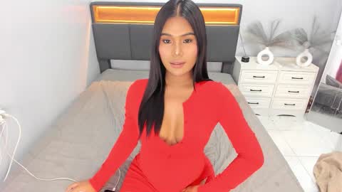 Snapshot of ellabrown_ chatting on 02/11/26, 04:01 SINGLE PO online show from 02/11/26, 04:01