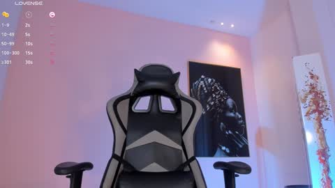 EllaClark online show from 12/06/24, 11:57