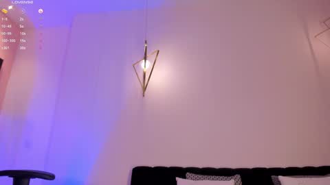 EllaClark online show from 01/24/25, 01:24