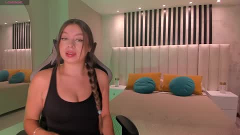 EllaClark online show from 03/09/25, 11:14