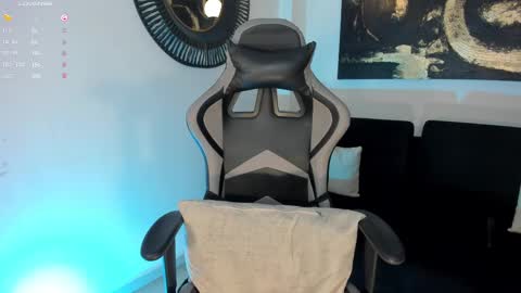 EllaClark online show from 03/12/25, 10:07