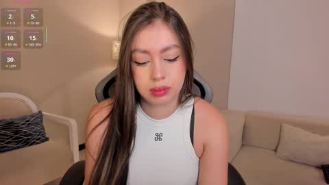 EllaClark online show from 09/23/25, 06:55