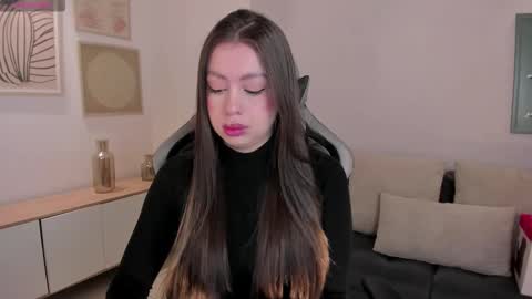 EllaClark online show from 10/17/25, 03:14