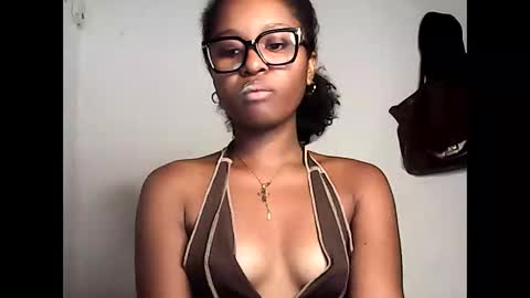ellah245 online show from 04/28/26, 10:42