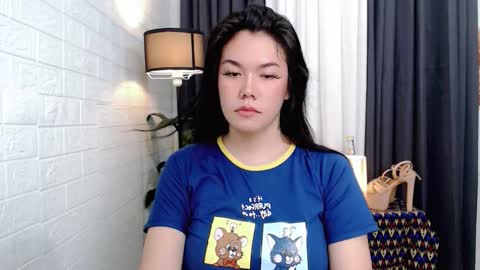 Snapshot of ellahollywood1818 chatting on 03/30/26, 02:34 CINDERELLA online show from 03/30/26, 02:34