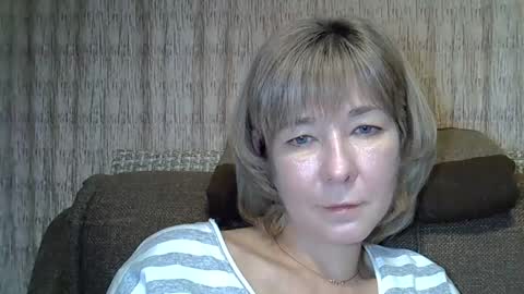 Snapshot of ellajohnsonx chatting on 12/19/24, 08:55 ellajohnsonx online show from 12/19/24, 08:55