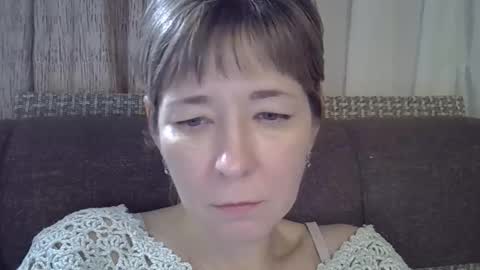 Snapshot of ellajohnsonx chatting on 02/16/25, 06:43 ellajohnsonx online show from 02/16/25, 06:43