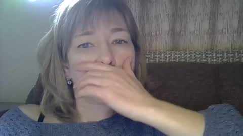 Snapshot of ellajohnsonx chatting on 03/12/25, 05:17 ellajohnsonx online show from 03/12/25, 05:17