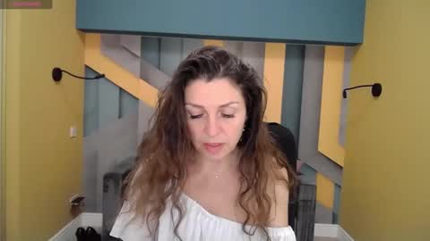 EllaLongs online show from 01/02/25, 12:35