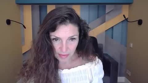 EllaLongs online show from 09/12/25, 11:32