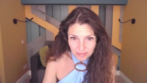 Snapshot of ellalongs chatting on 07/02/26, 11:27 EllaLongs online show from 07/02/26, 11:27
