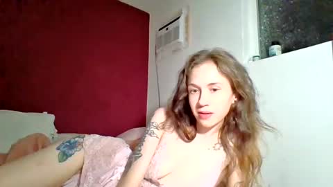 ellamae2000 online show from 07/25/26, 07:28