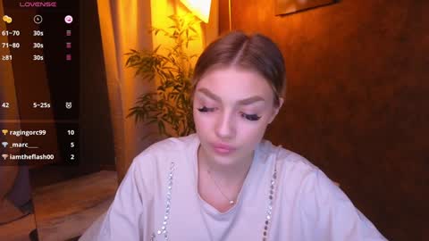 ellamilla online show from 01/09/25, 11:47