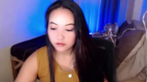 Ella online show from 12/18/25, 01:44