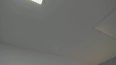 Ella online show from 11/10/25, 12:04