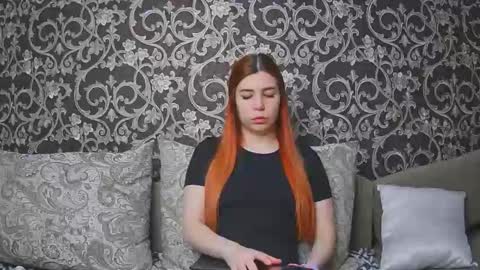 EllaNuar online show from 02/12/26, 04:07