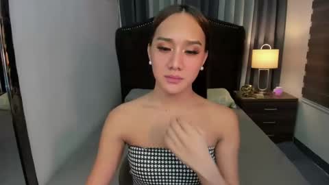 Sophia online show from 02/06/25, 06:18