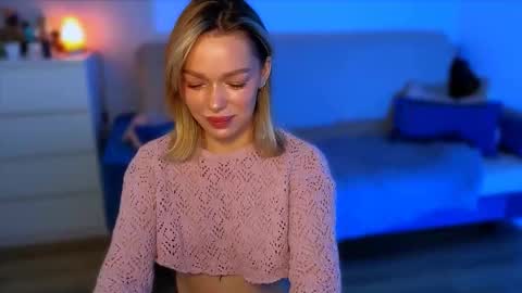 Snapshot of ellatwox chatting on 11/12/25, 05:41 Ella online show from 11/12/25, 05:41