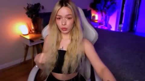 Ella online show from 02/26/26, 06:01