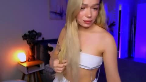 Snapshot of ellatwox chatting on 03/09/26, 06:06 Ella online show from 03/09/26, 06:06