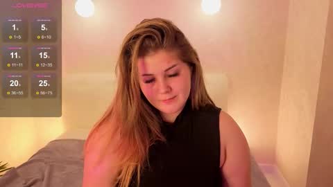 Snapshot of ellaya_ chatting on 11/13/25, 11:36 Scarlet online show from 11/13/25, 11:36