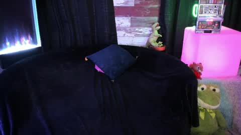 Snapshot of elle4you chatting on 03/29/26, 07:03 ELLE online show from 03/29/26, 07:03